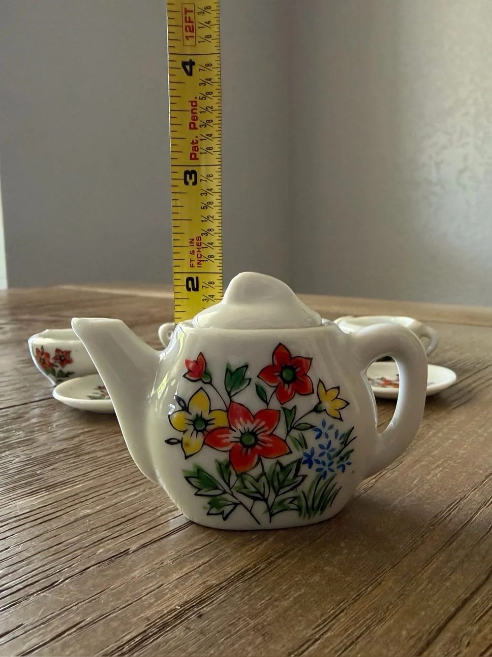 Vintage Miniature Porcelain Tea Set Made in Japan, Floral Pattern, 12 piece, EUC - Picture 5 of 14